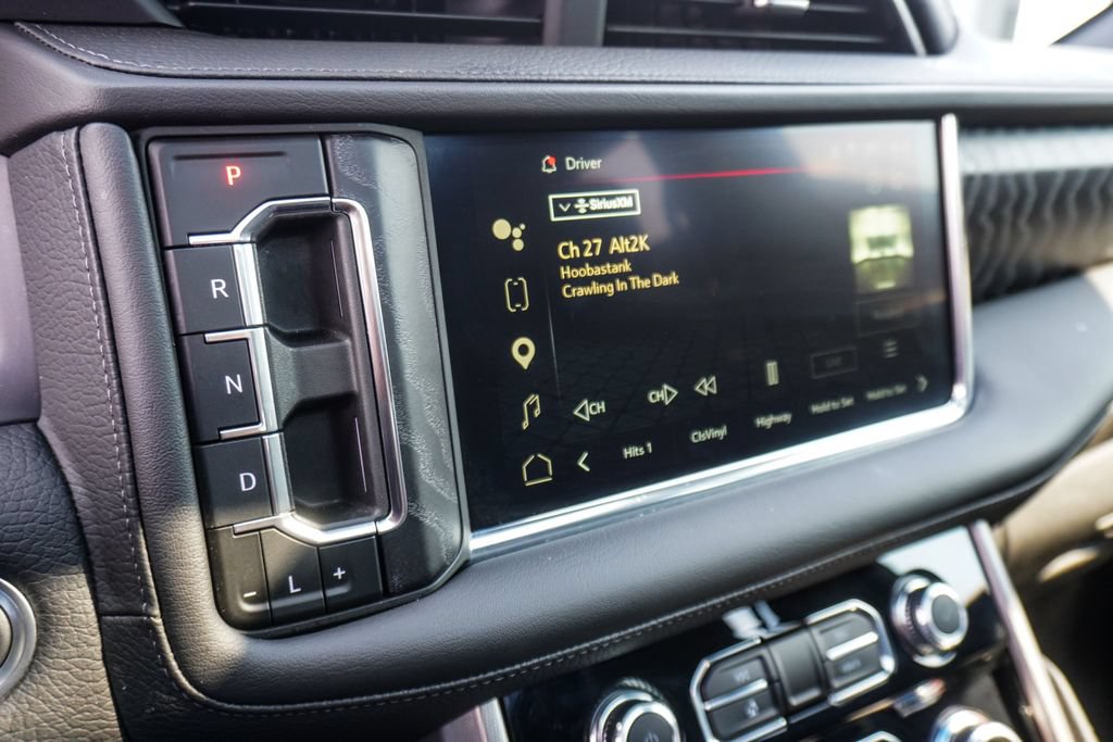 Used 2024 GMC Yukon XL Denali RWD image 21