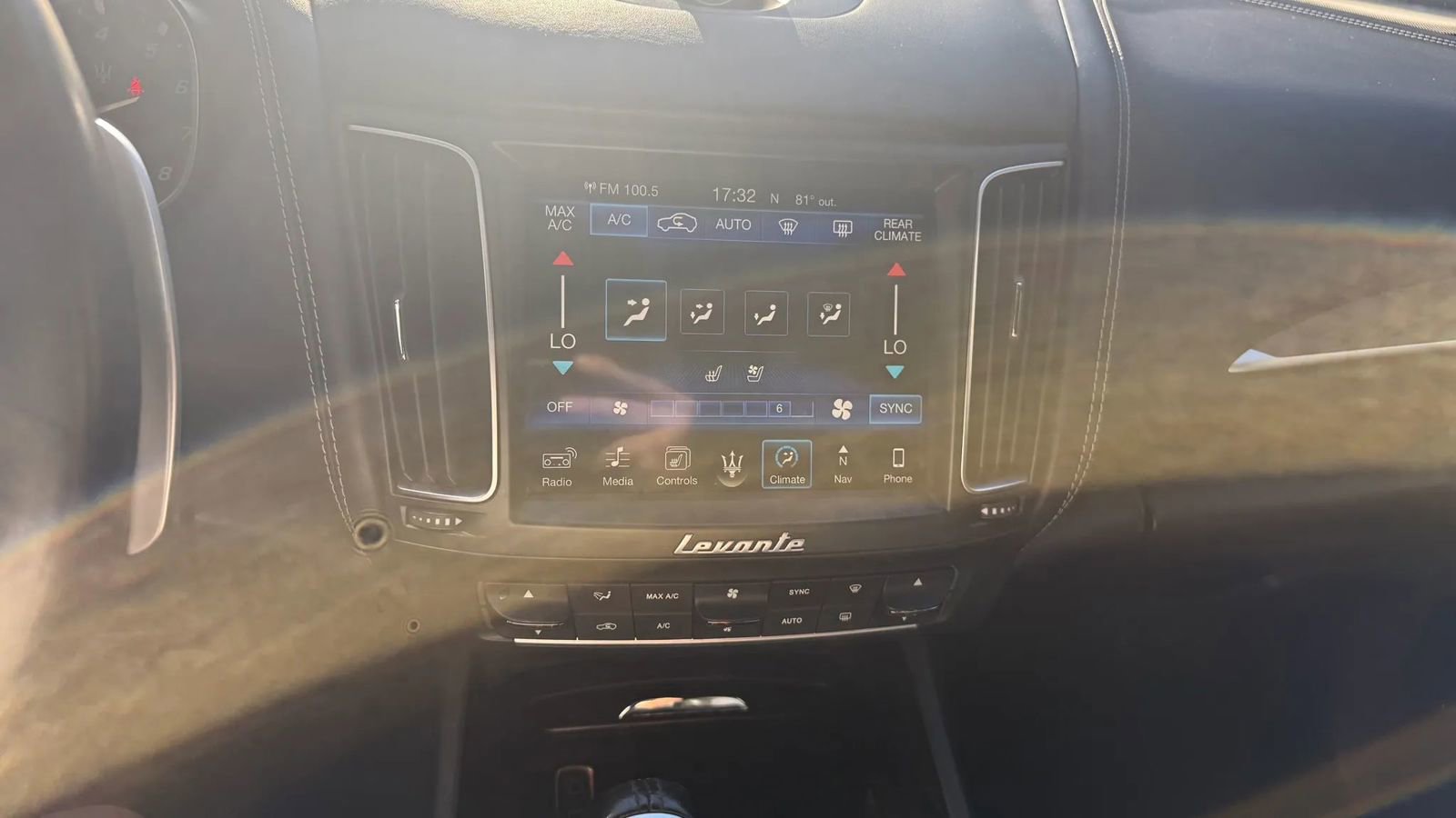 Used 2017 Maserati Levante S AWD/4WD image 17