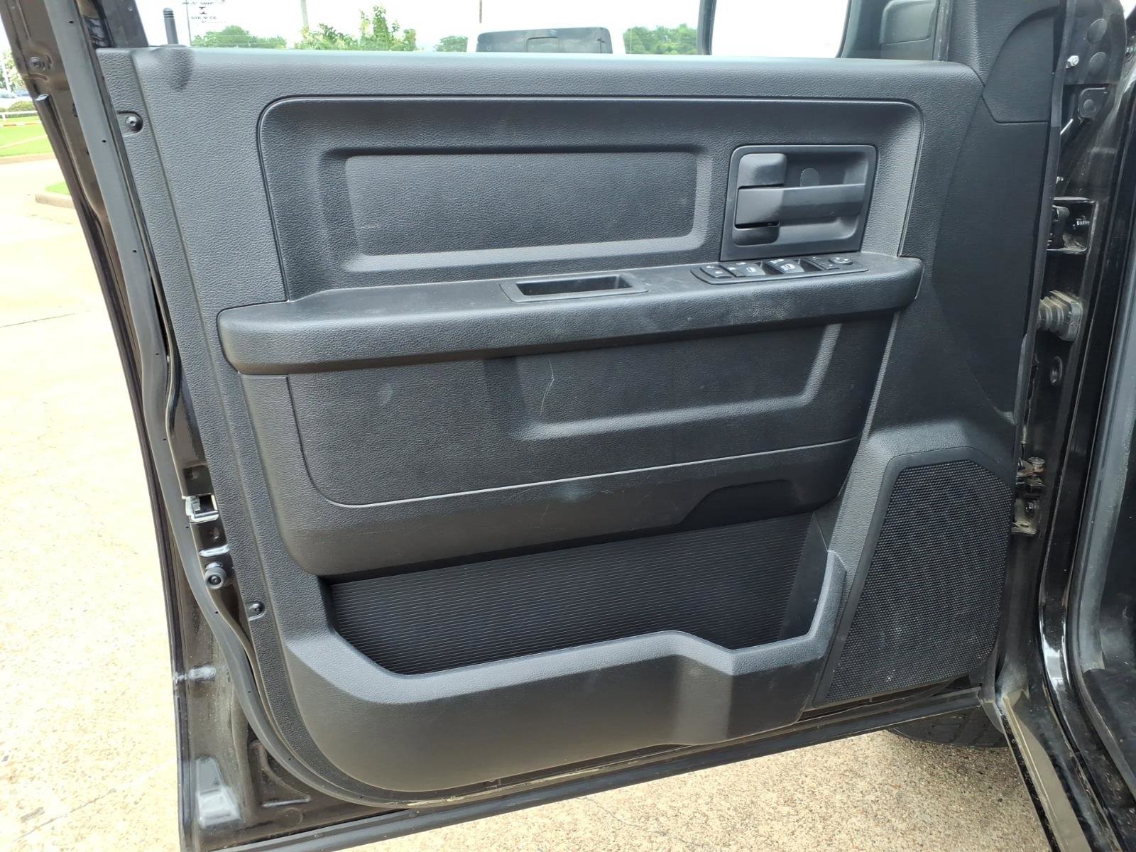 Used 2014 RAM 1500 Express w/ Black Ram 1500 Express Group RWD image 19