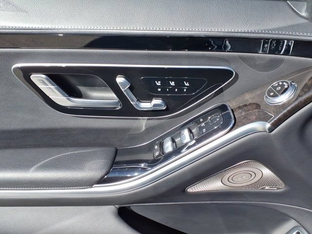 Certified 2022 Mercedes-Benz S 500 4MATIC image 13
