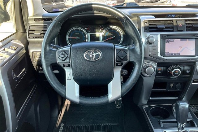 Used 2018 Toyota 4Runner SR5 Premium image 5