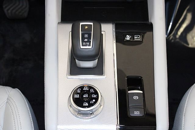 Used 2024 Mitsubishi Outlander SEL image 31