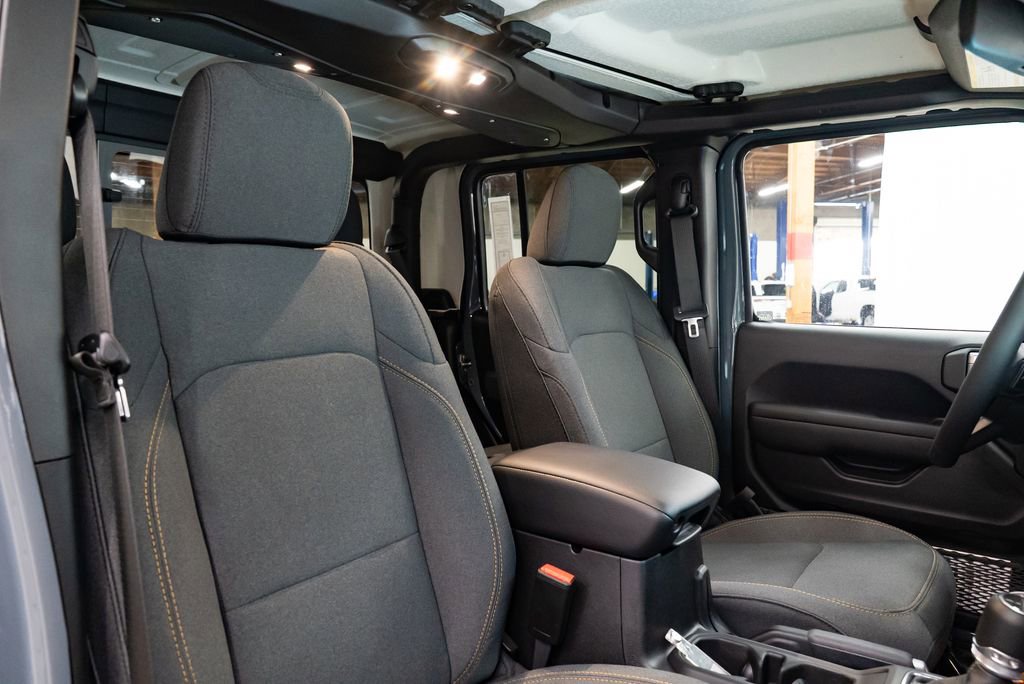 New 2026 Jeep Gladiator Sport AWD/4WD image 29