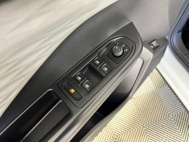 Used 2024 Volkswagen Taos S image 13