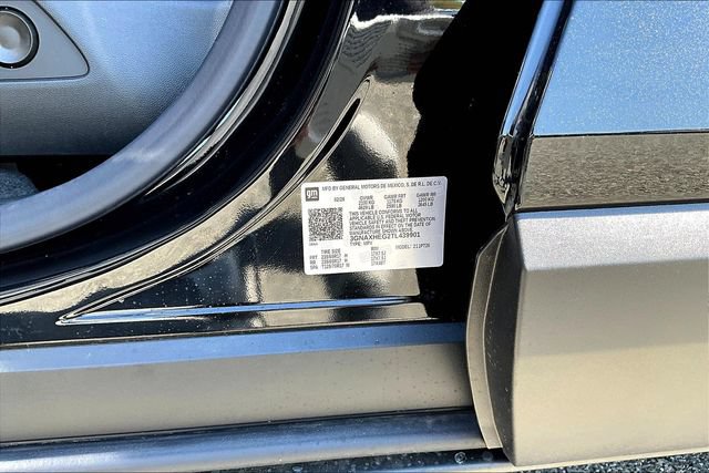 New 2026 Chevrolet Equinox LT w/ Convenience Package II FWD image 8