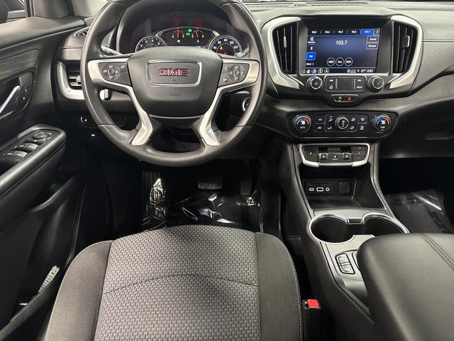 Used 2023 GMC Terrain SLE w/ Driver Convenience Package image 5