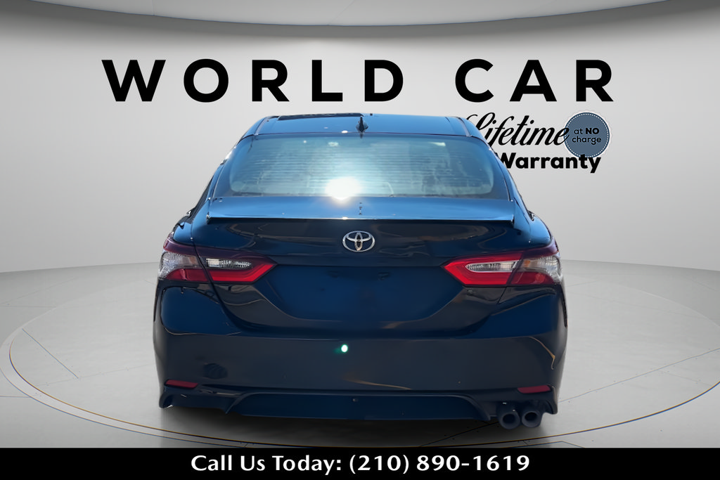 Used 2024 Toyota Camry SE FWD image 4