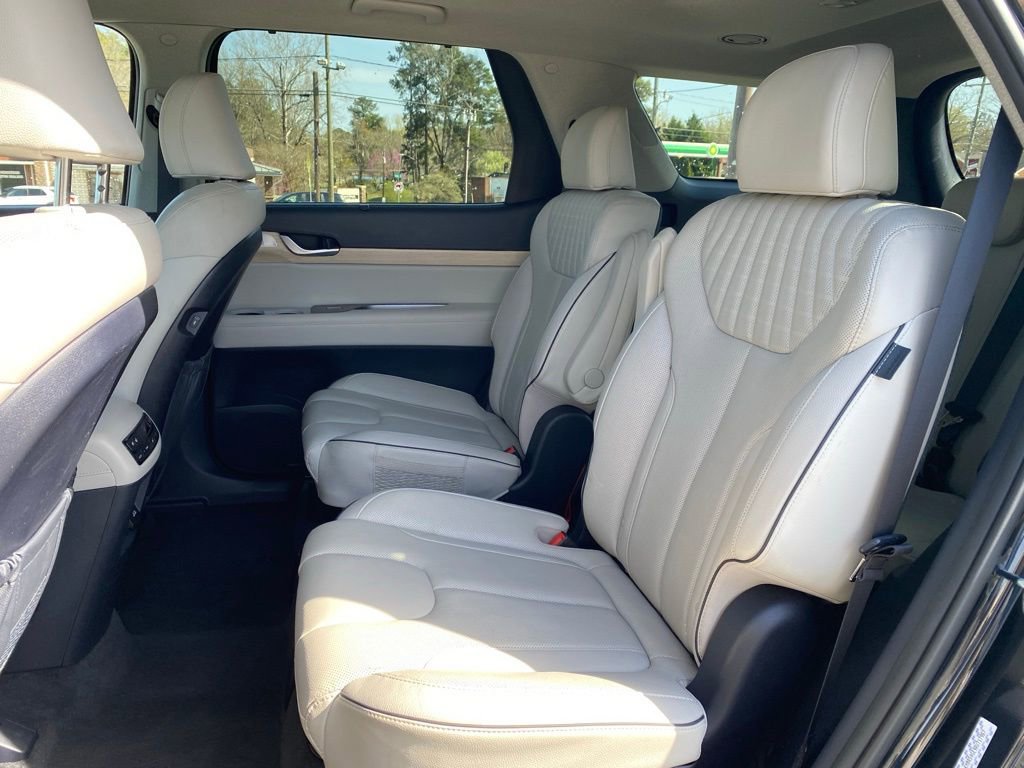 Used 2024 Hyundai Palisade Limited FWD image 18