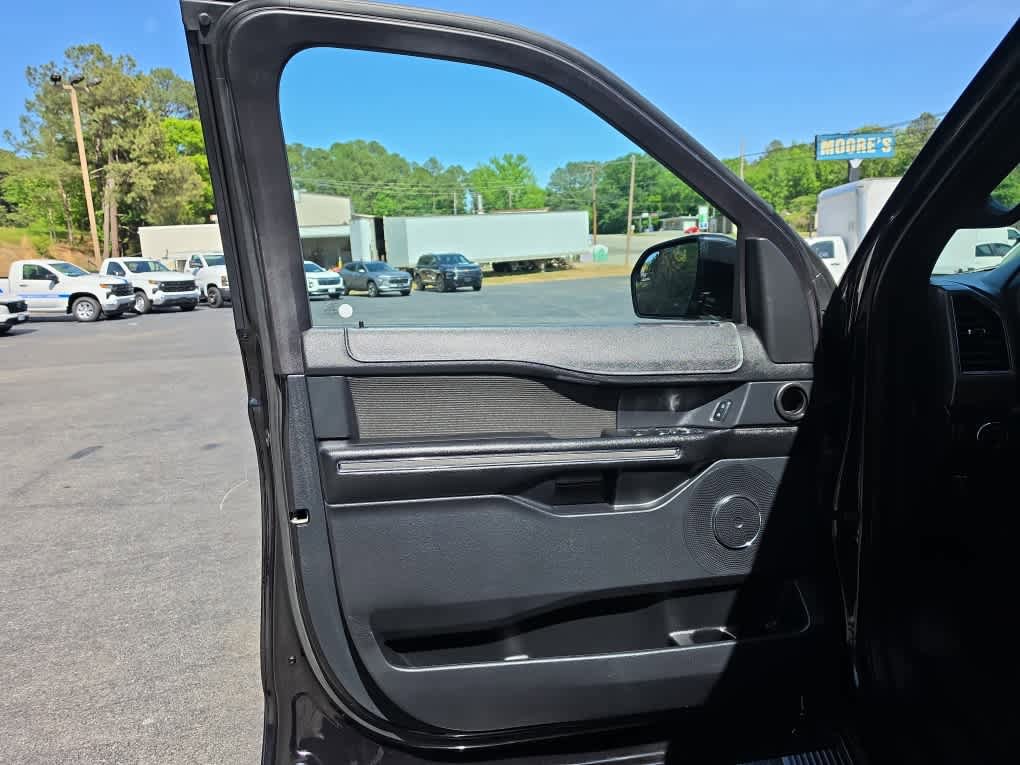 Used 2019 Ford Expedition Max XLT AWD/4WD image 15