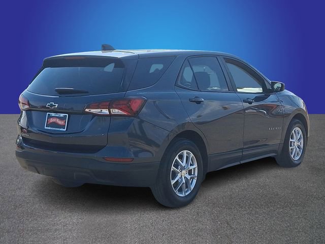 Used 2022 Chevrolet Equinox LS w/ LS Convenience Package image 4