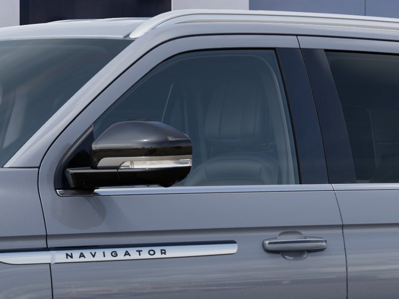 New 2027 Lincoln Navigator Premiere RWD image 20