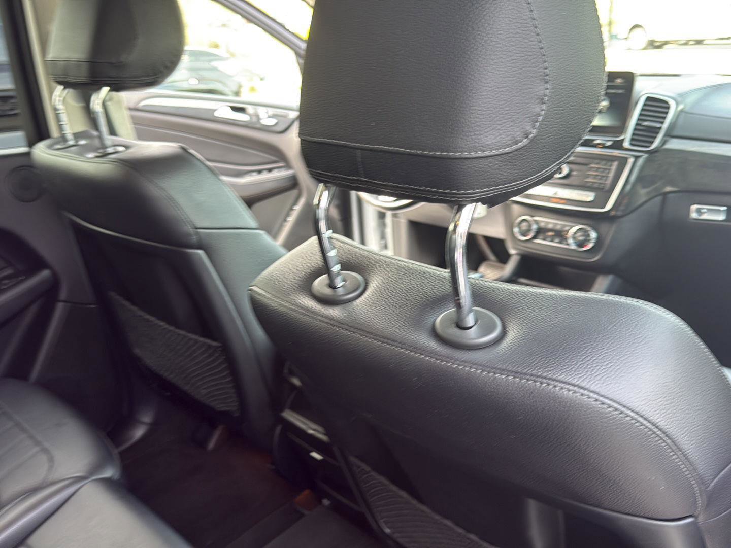 Used 2017 Mercedes-Benz GLS 450 4MATIC image 31