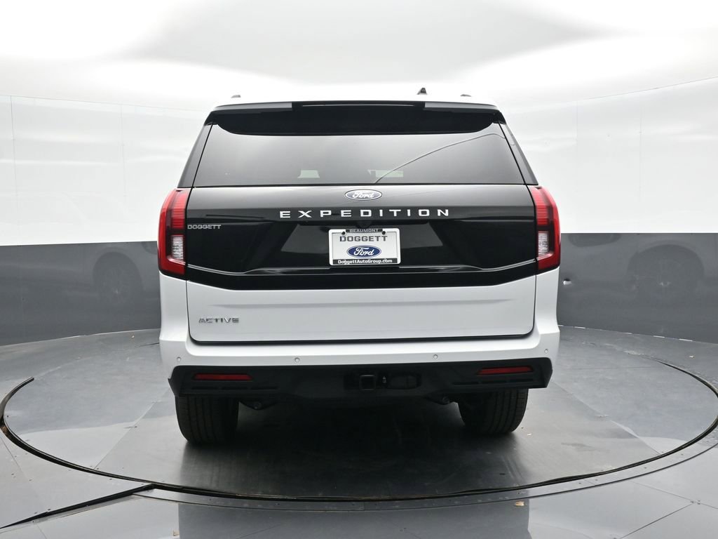 New 2026 Ford Expedition Active image 5