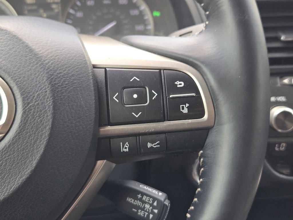 Used 2018 Lexus RX 350L FWD image 29