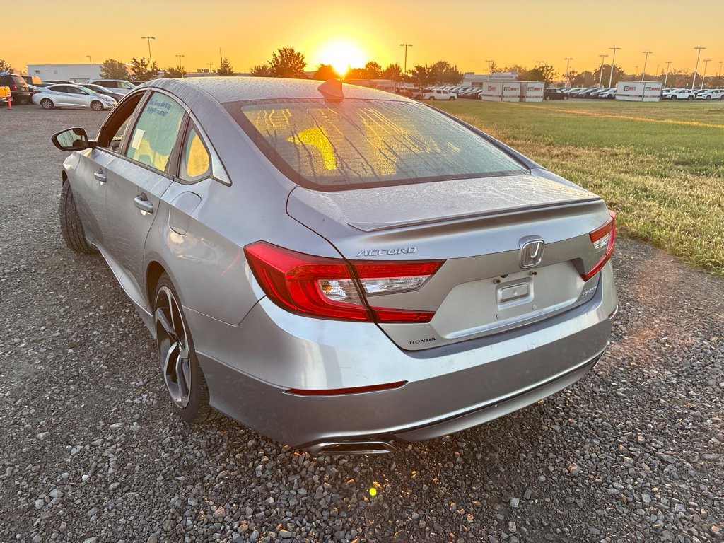 Used 2018 Honda Accord Sport image 8