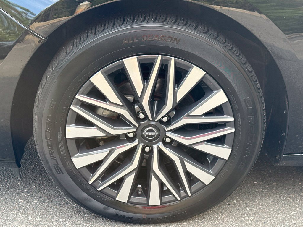 Certified 2025 Nissan Altima 2.5 SV FWD image 15