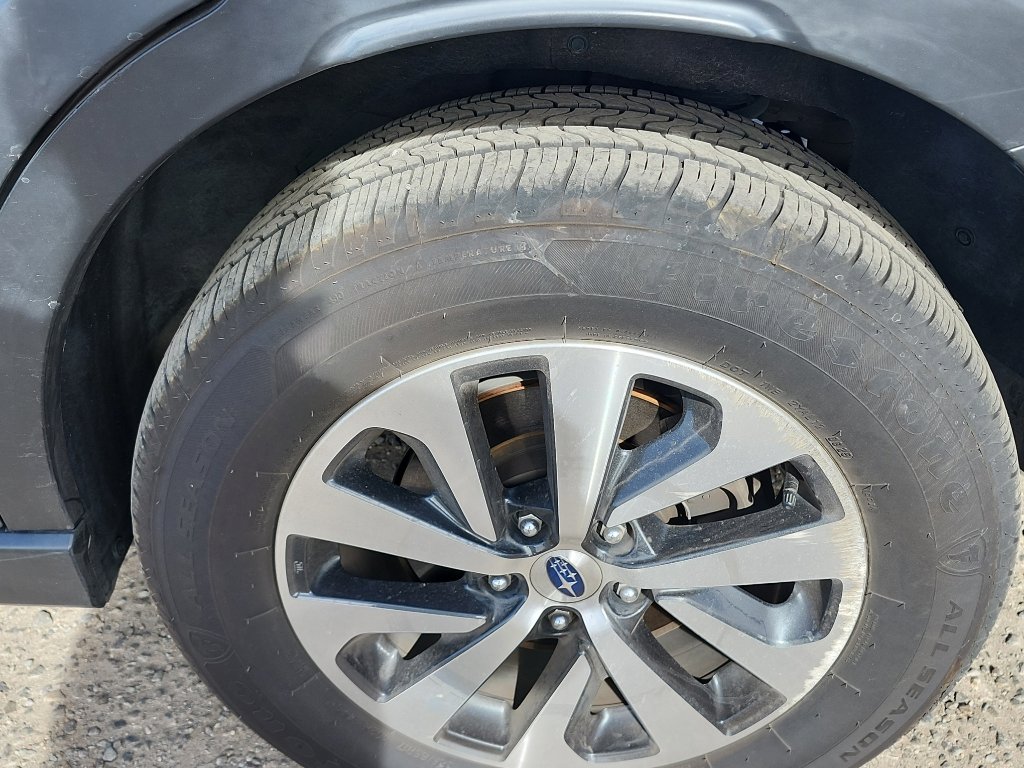 Used 2024 Subaru Outback Premium image 11