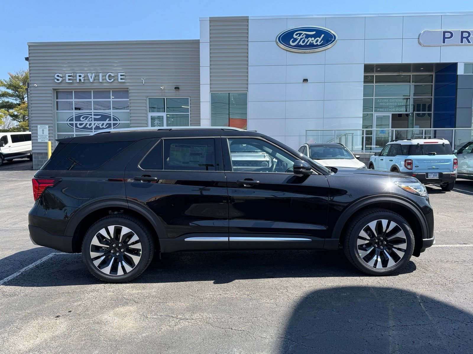 New 2026 Ford Explorer Platinum image 18