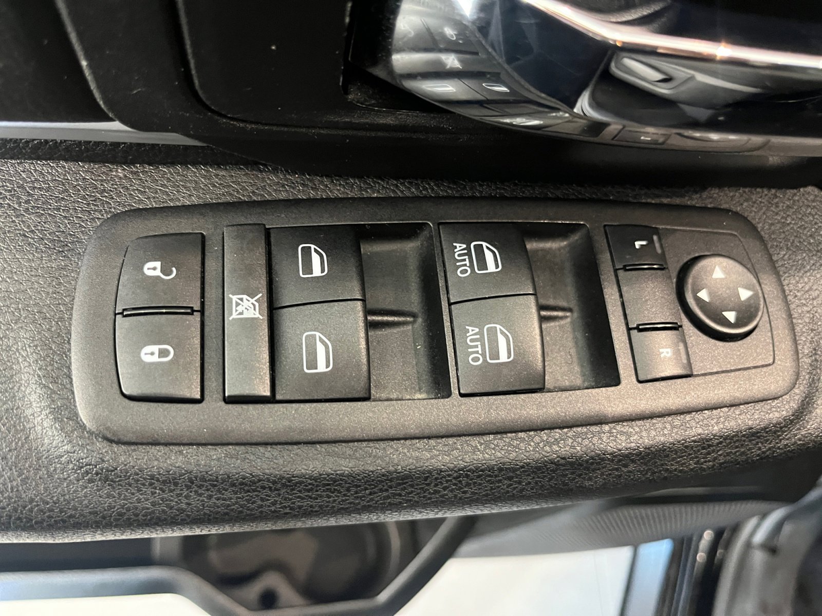 Used 2024 RAM 1500 Classic Warlock image 12