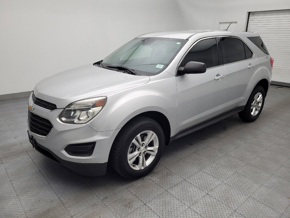 Used 2017 Chevrolet Equinox LS FWD image 2