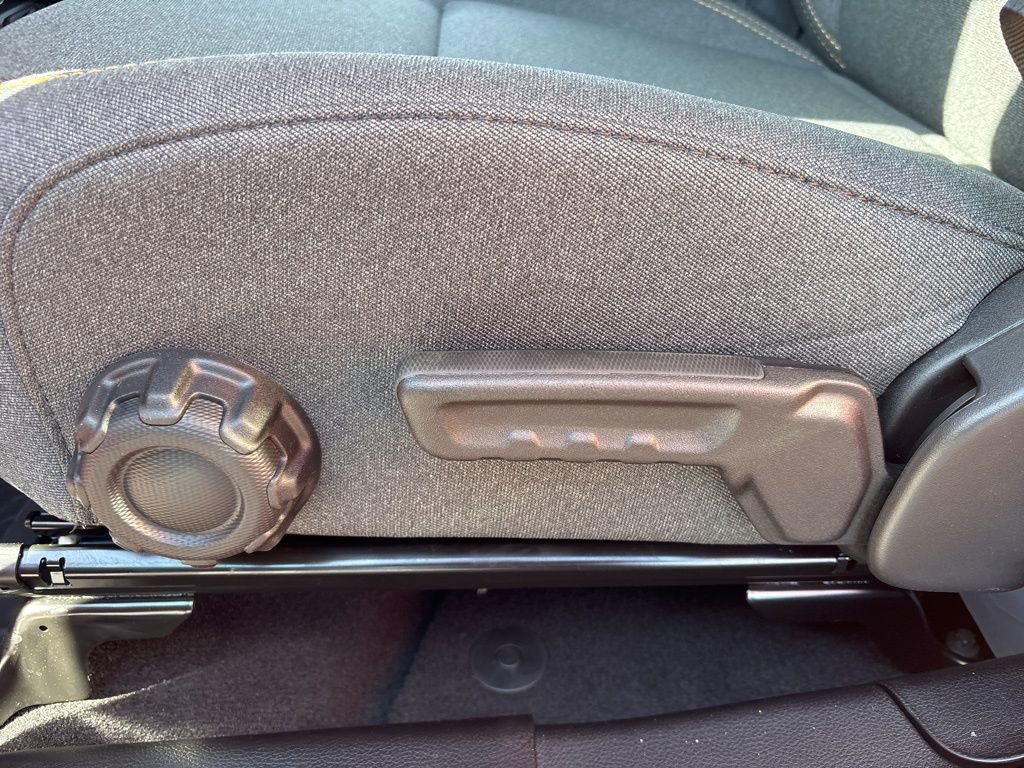 New 2025 Jeep Gladiator Willys AWD/4WD image 14