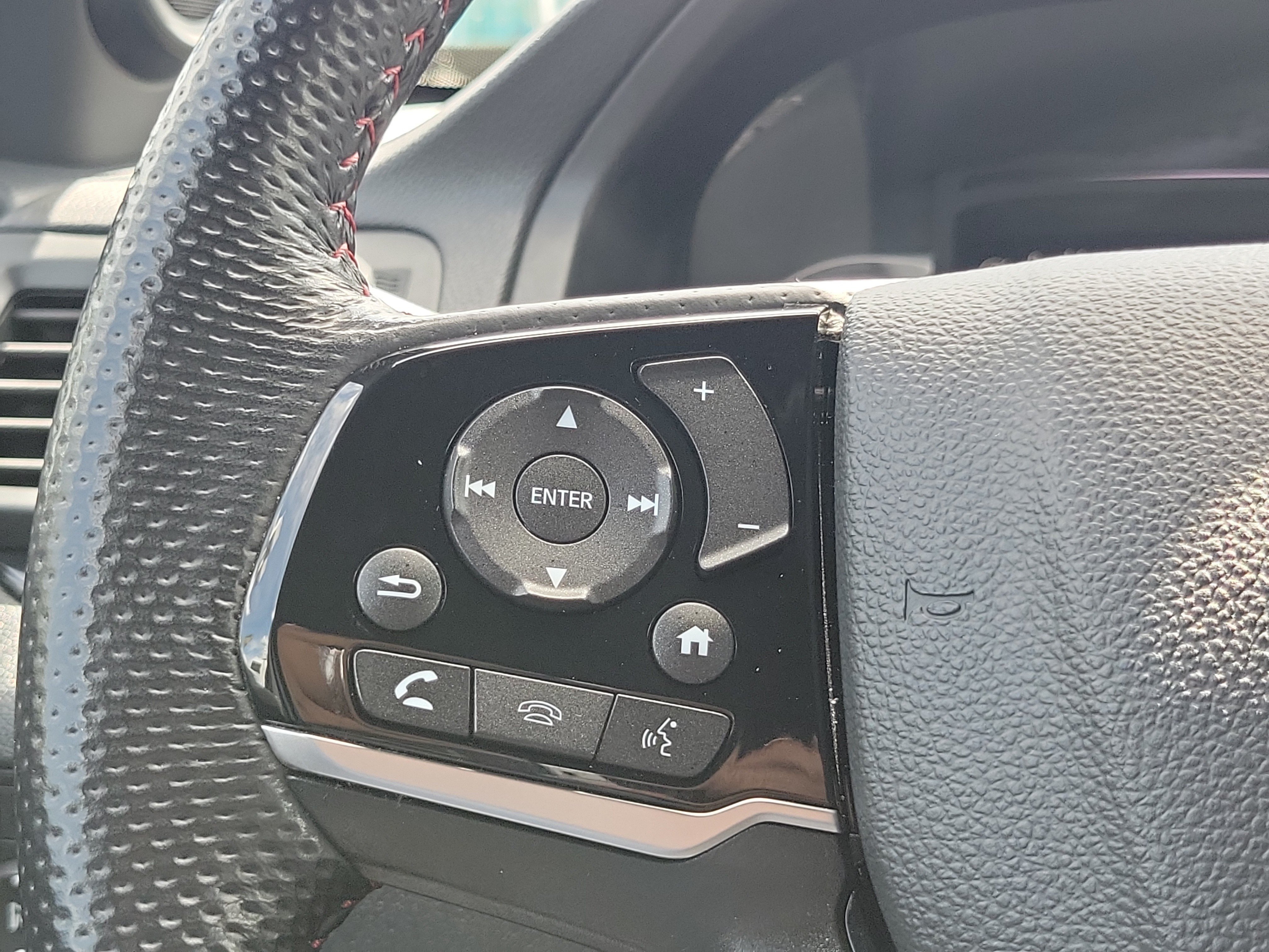 Certified 2024 Honda Passport Black Edition image 25