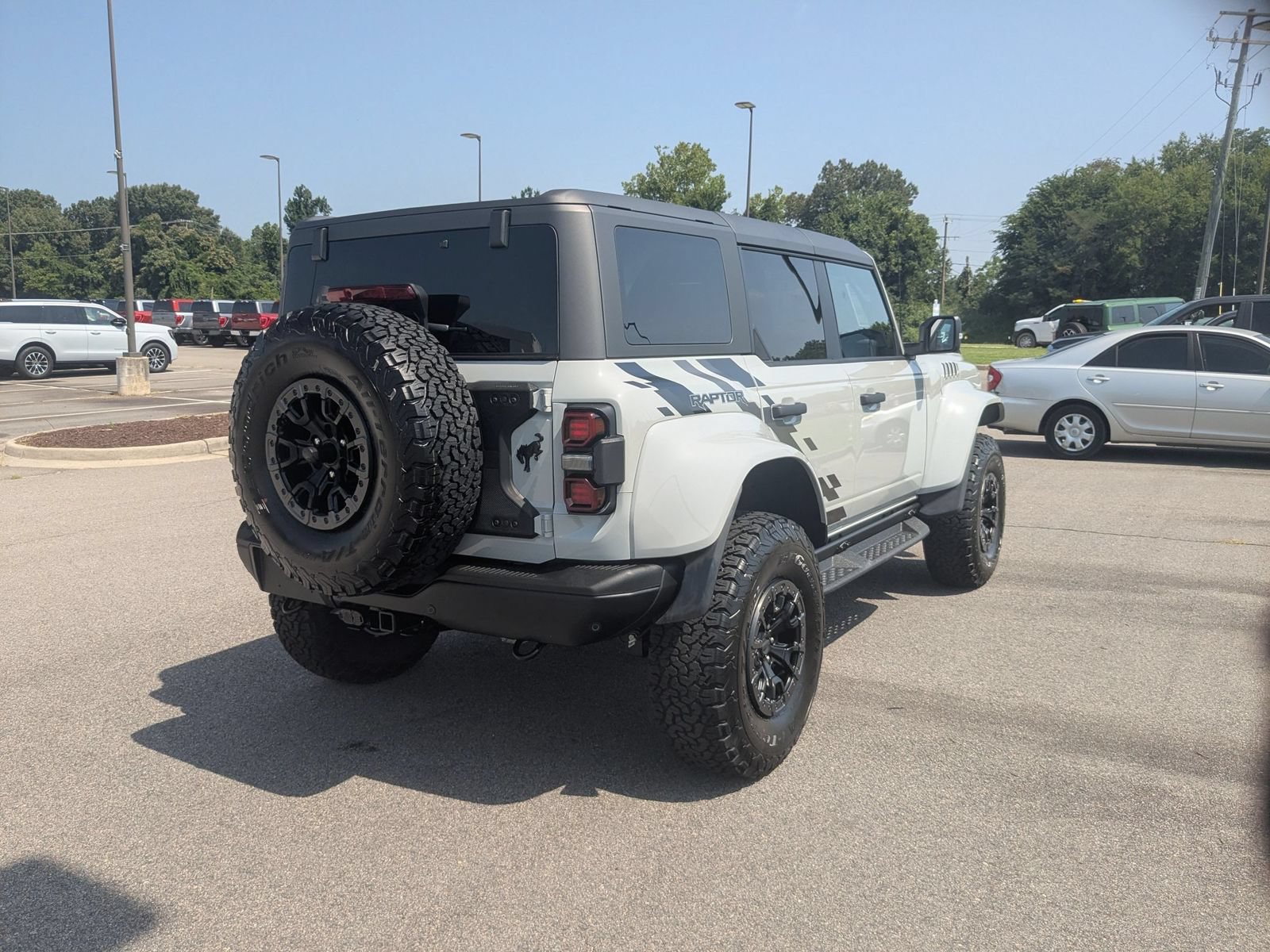 New 2026 Ford Bronco Raptor AWD/4WD image 3
