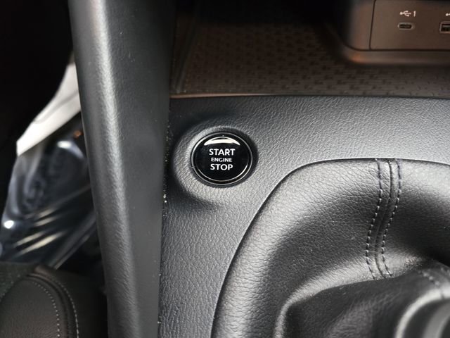 Used 2024 Nissan Z Performance w/ Floor Mat Package image 38