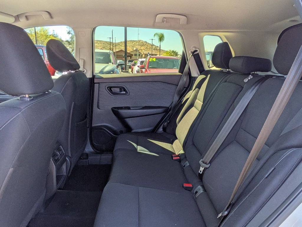 Used 2023 Nissan Rogue S FWD image 27