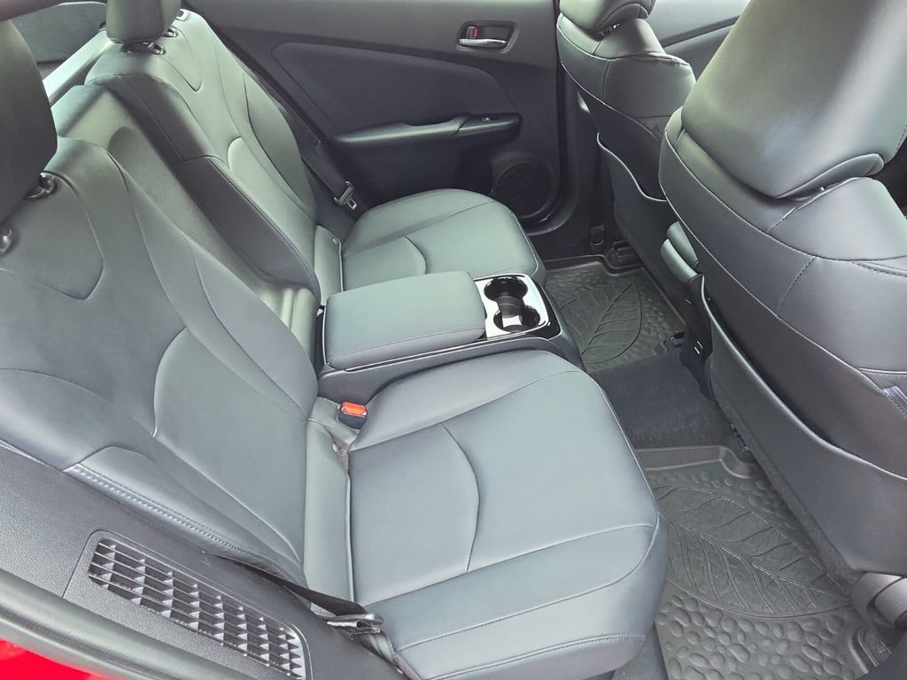 Used 2018 Toyota Prius Prime Advanced FWD image 16