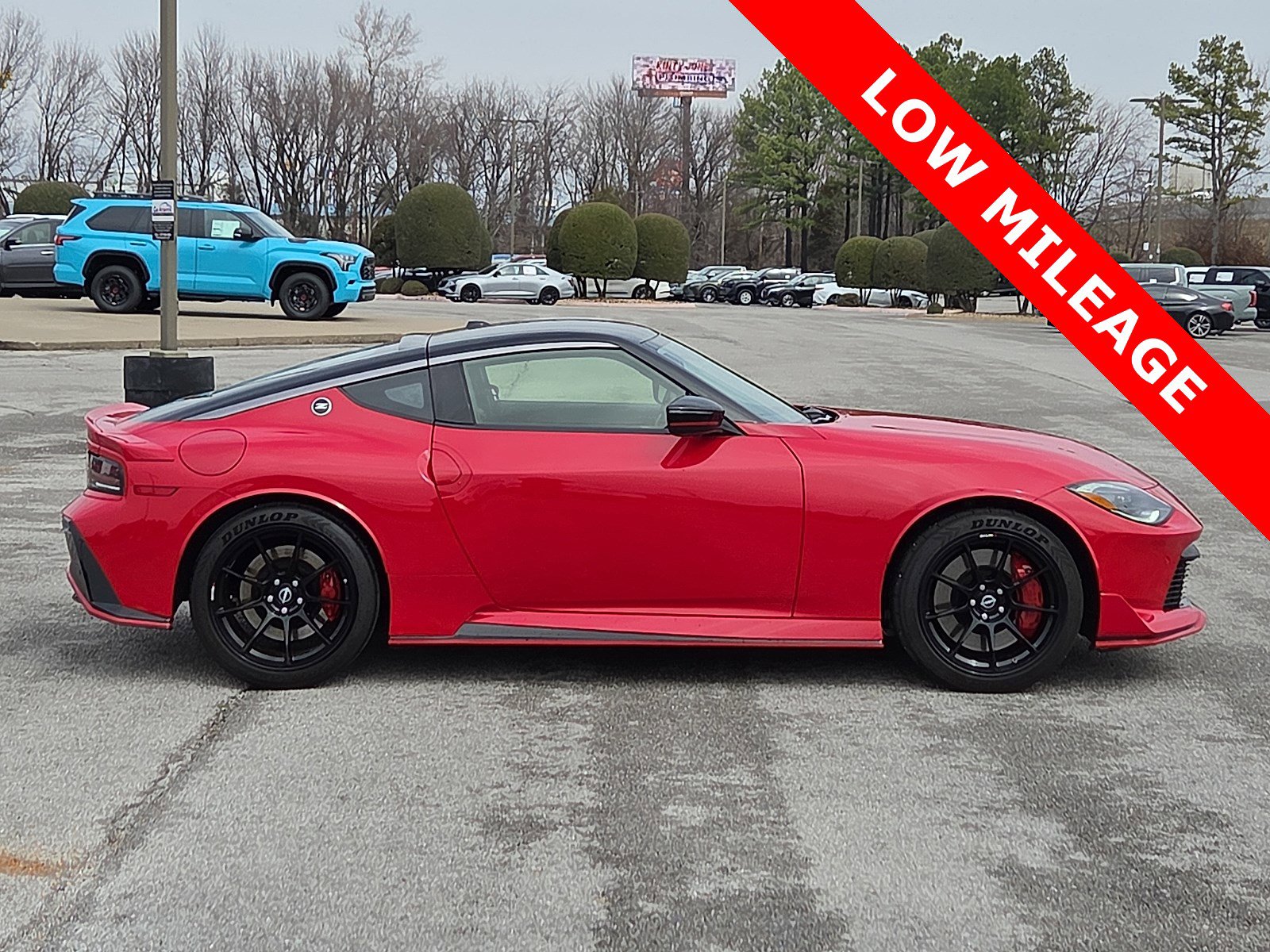 Used 2025 Nissan Z NISMO w/ Floor Mat Package image 6