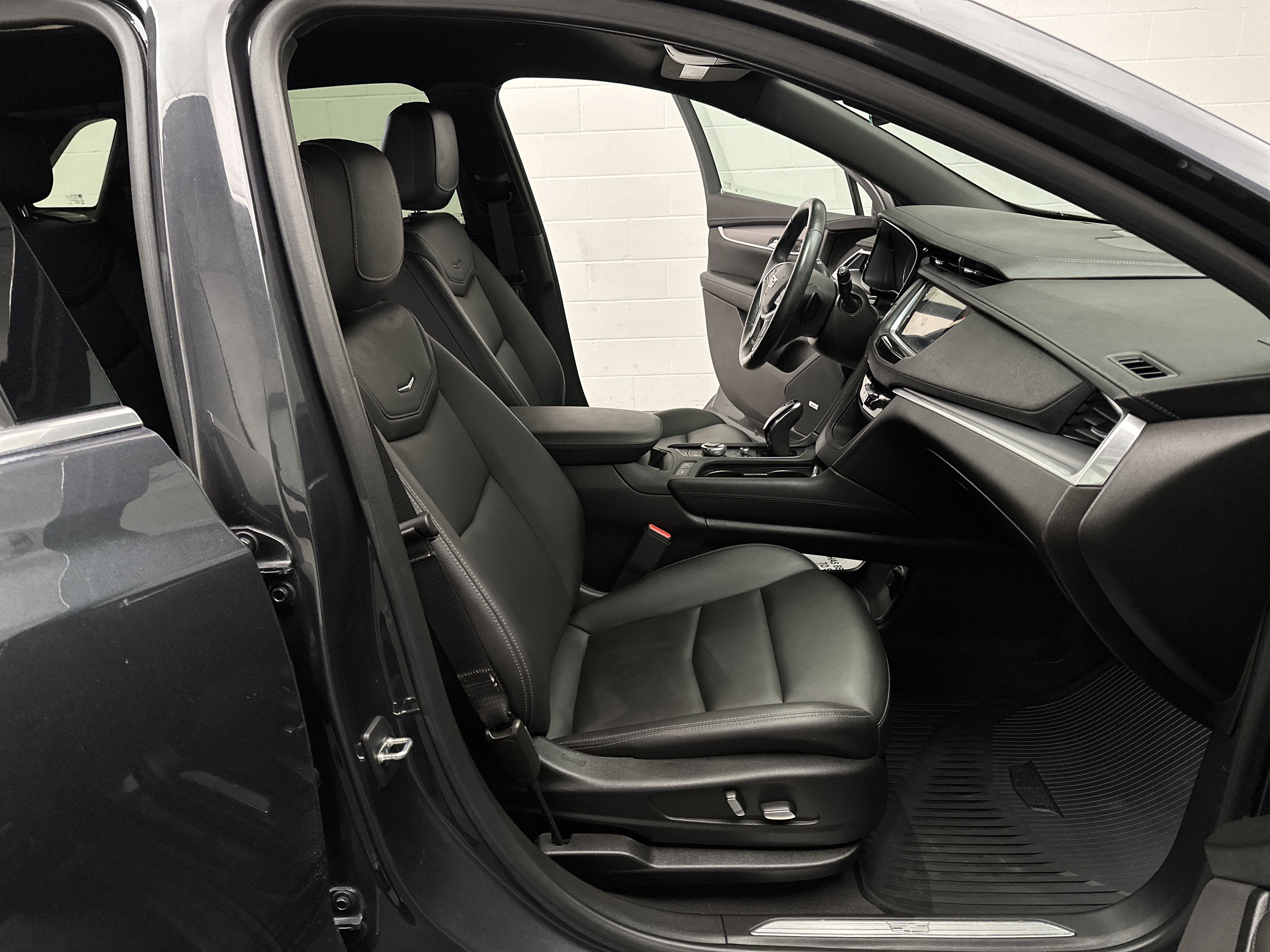 Used 2023 Cadillac XT5 Luxury AWD/4WD image 24