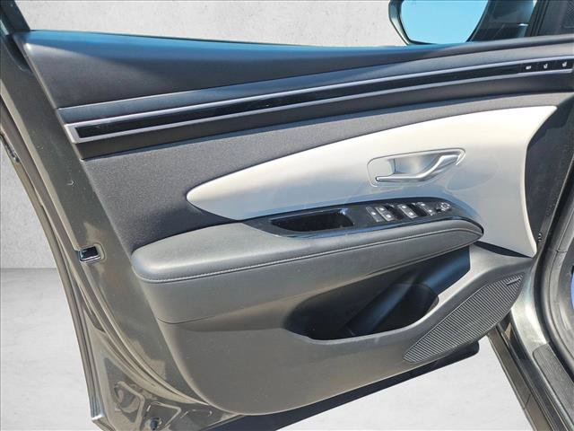 Used 2023 Hyundai Tucson Limited AWD/4WD image 13