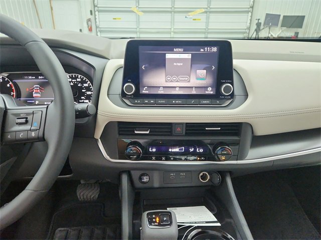 New 2025 Nissan Rogue SV image 23