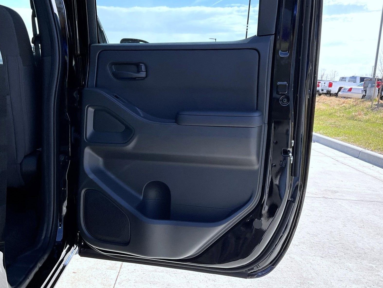 New 2026 Nissan Frontier SV w/ All-Weather Content Package image 18