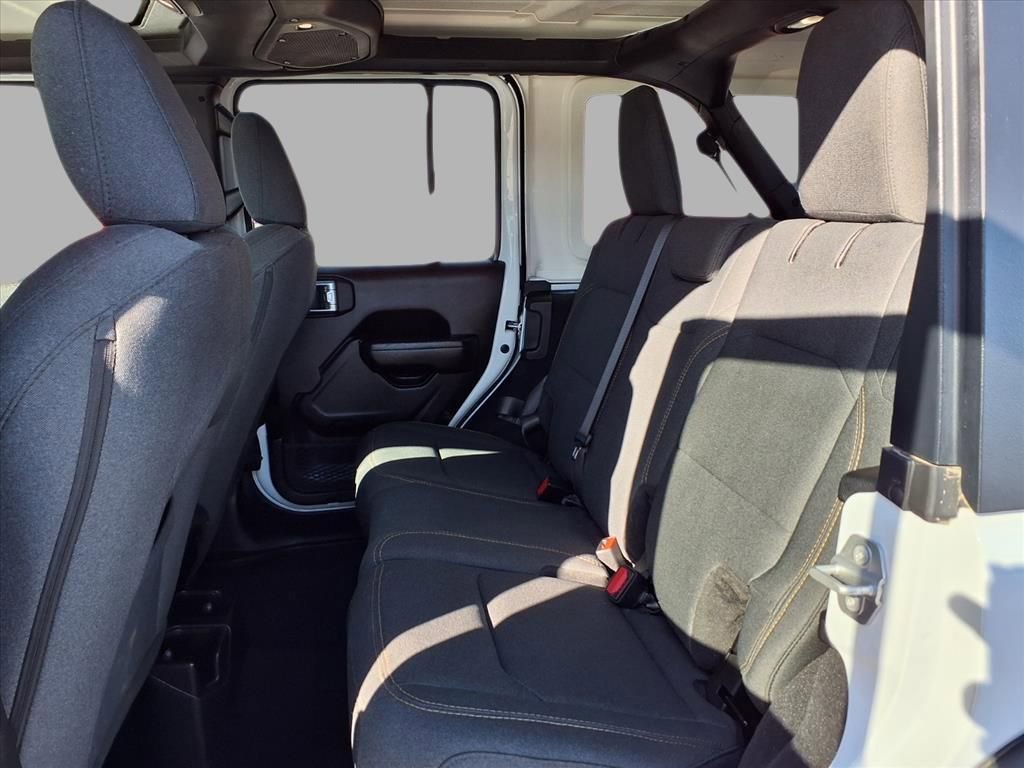 Used 2025 Jeep Wrangler Sport S image 23