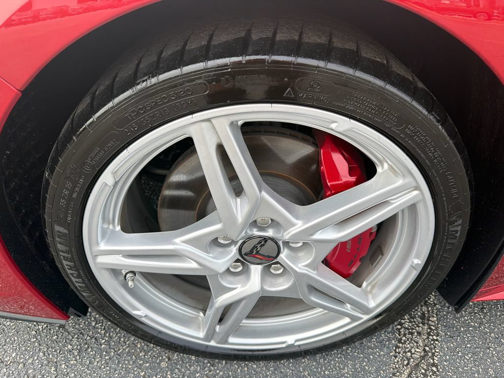 Used 2024 Chevrolet Corvette Stingray Premium Cpe w/ Z51 Performance Package RWD image 11