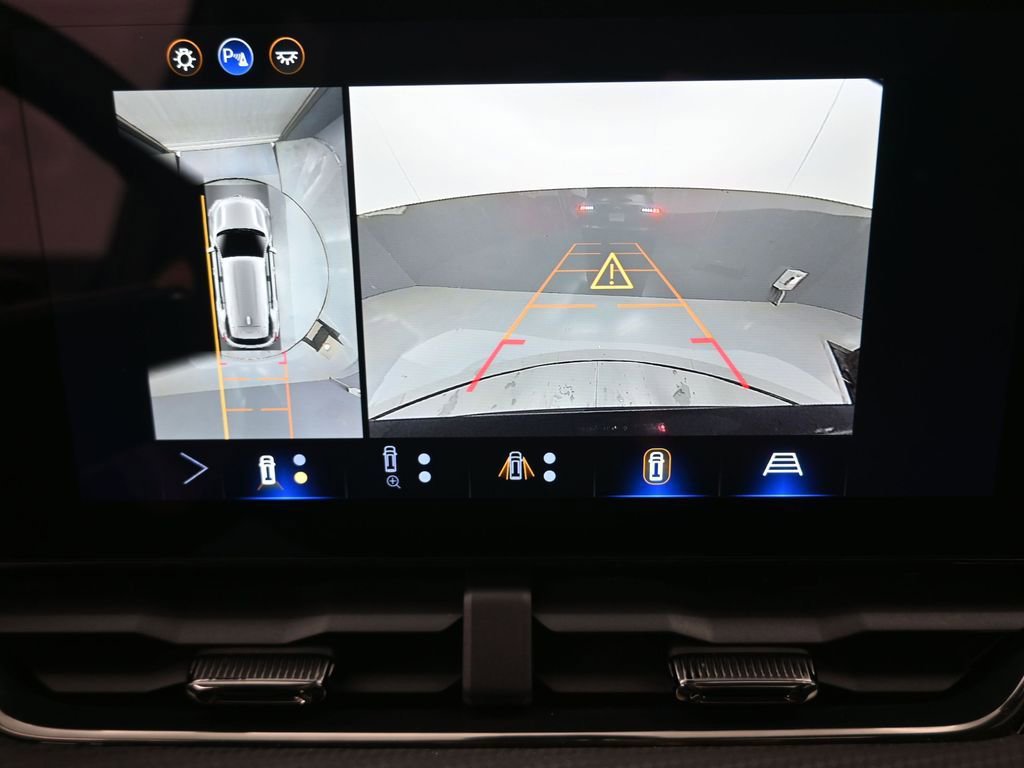 Used 2026 Chevrolet Equinox RS w/ Convenience Package III image 7