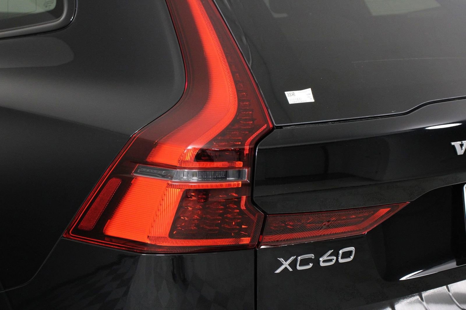 New 2026 Volvo XC60 T8 Plus w/ Protection Package Premier image 15