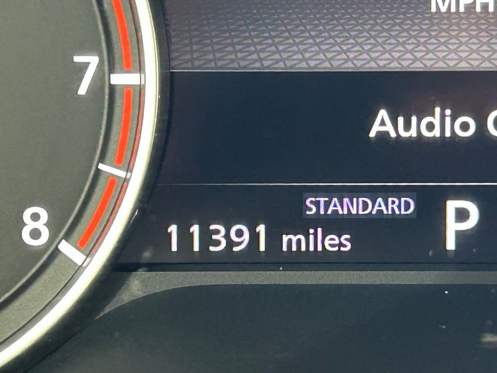 Used 2023 Nissan Rogue SV image 41