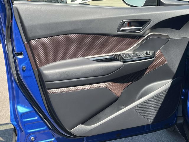 Used 2019 Toyota C-HR Limited FWD image 14