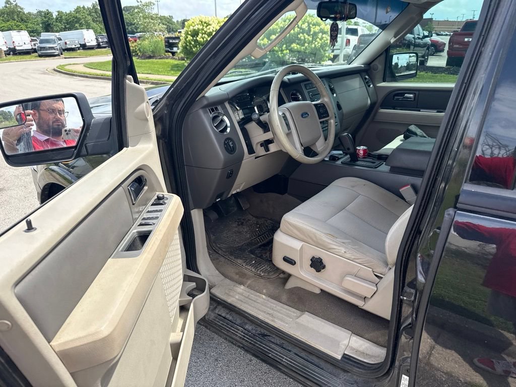 Used 2014 Ford Expedition XLT AWD/4WD image 5