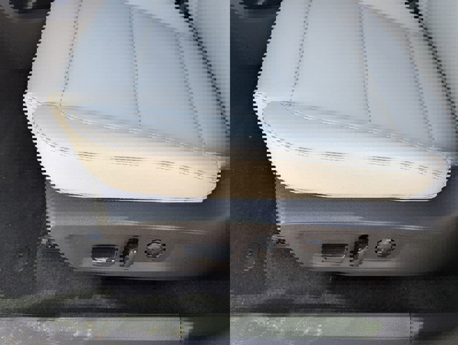 New 2025 Nissan Murano SV image 14