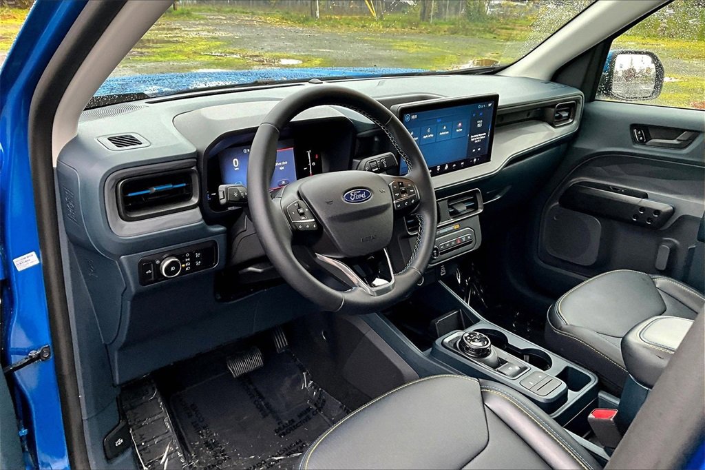 Used 2025 Ford Maverick Lobo image 18