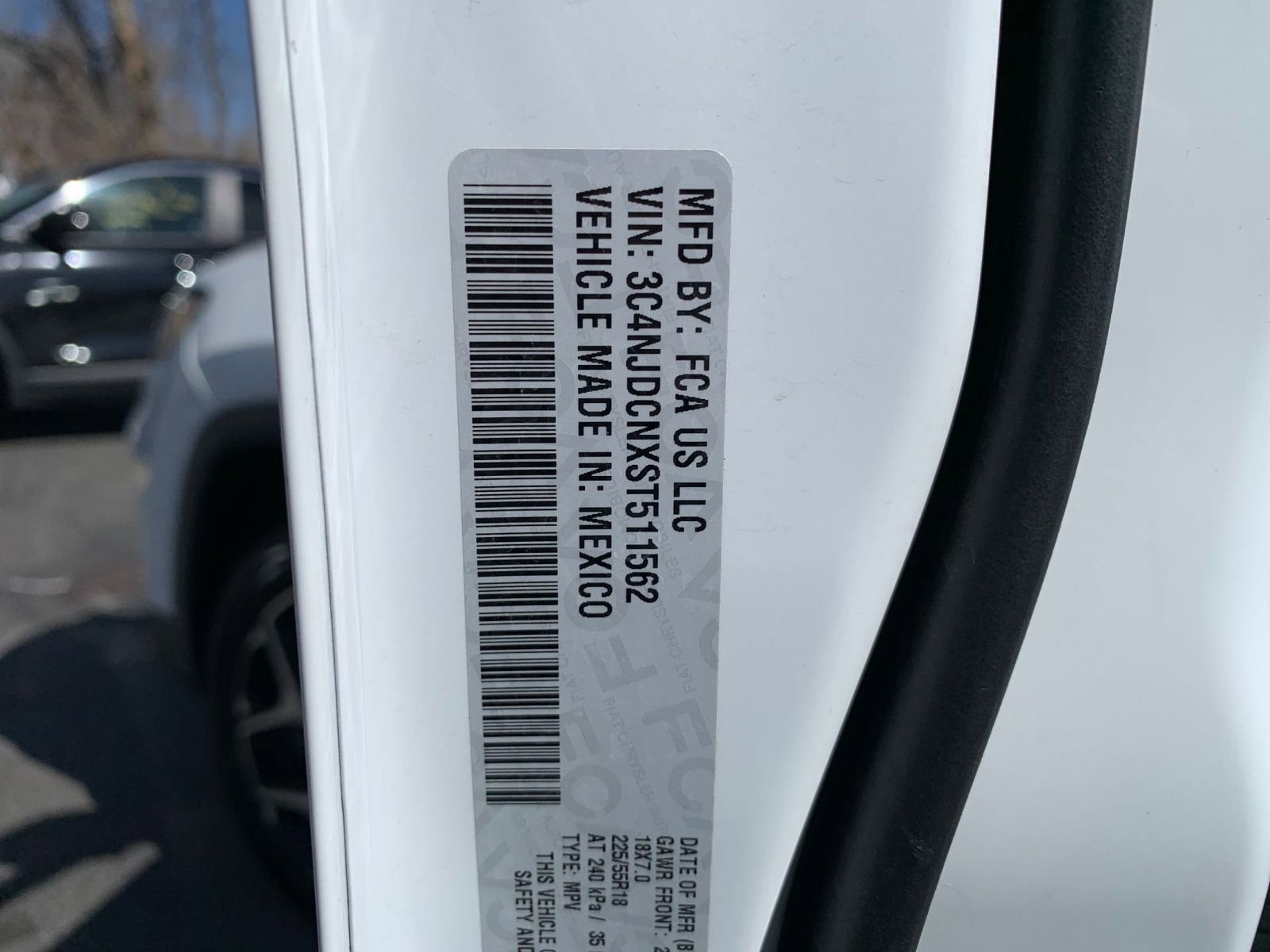 Used 2025 Jeep Compass Limited image 30