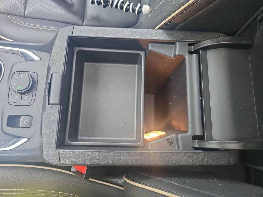 Used 2023 Chevrolet Traverse Premier w/ LPO, Floor Liner Package image 38