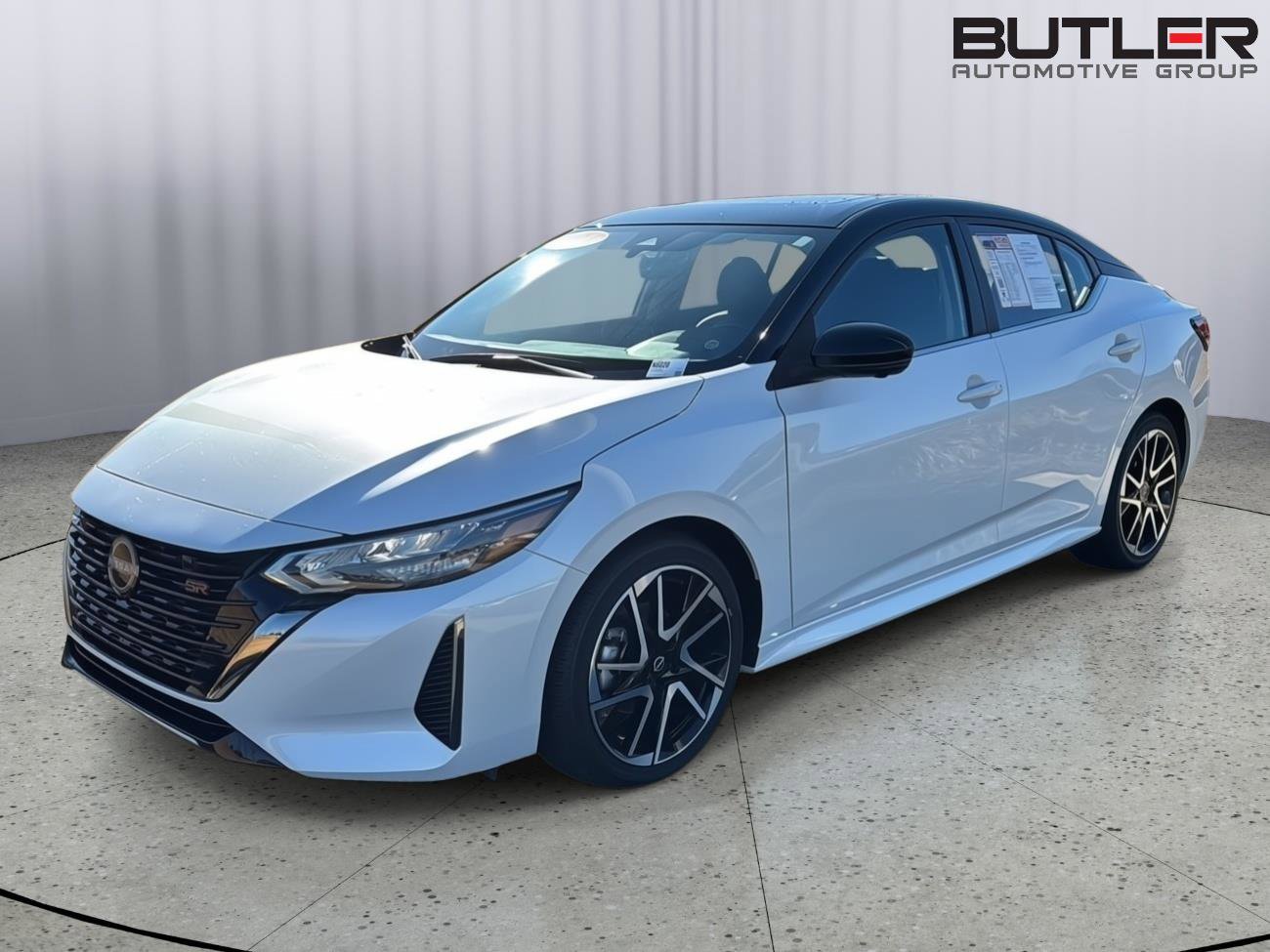 Used 2024 Nissan Sentra SR w/ SR Premium Package image 1