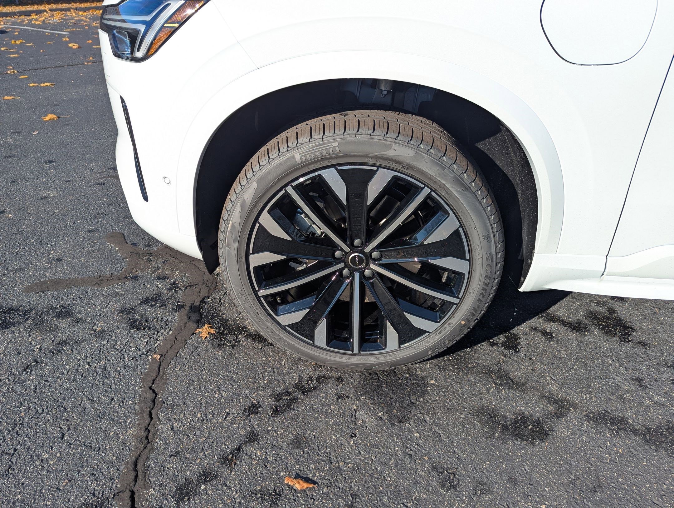 New 2026 Volvo XC90 T8 Ultra w/ Protection Package Premier image 27