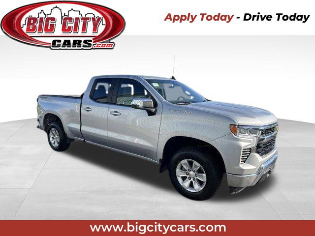 Used 2022 Chevrolet Silverado 1500 LT w/ Convenience Package II AWD/4WD image 1