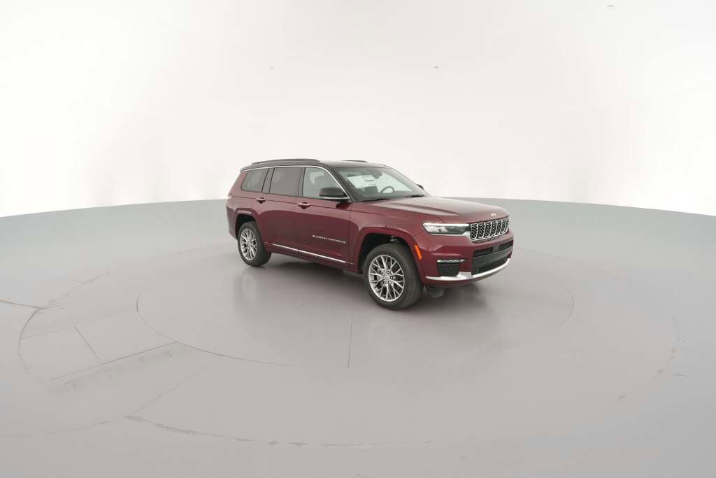 New 2025 Jeep Grand Cherokee L Summit w/ Luxury Tech Group V image 16